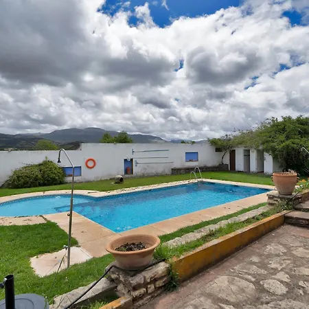 Cortijo Laguna Espejo Holiday home *