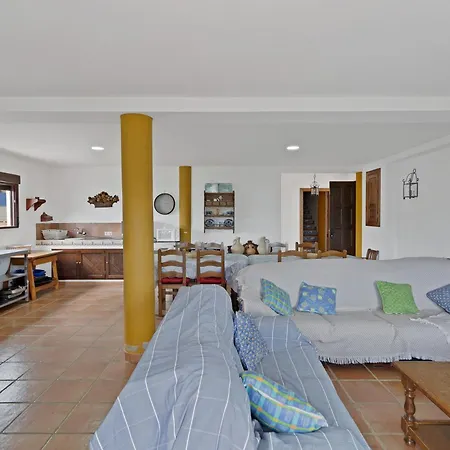 Cortijo Laguna Espejo Holiday home *