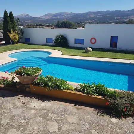 Cortijo Laguna Espejo * Ronda